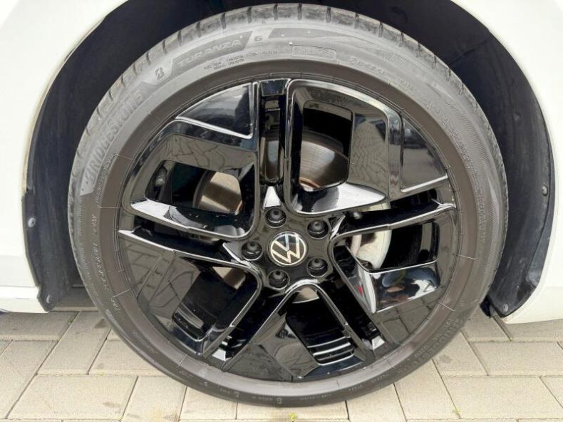 Volkswagen Passat - hlavní fotka