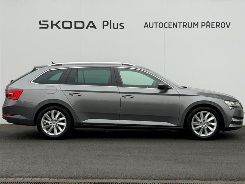 Škoda Superb - hlavní fotka