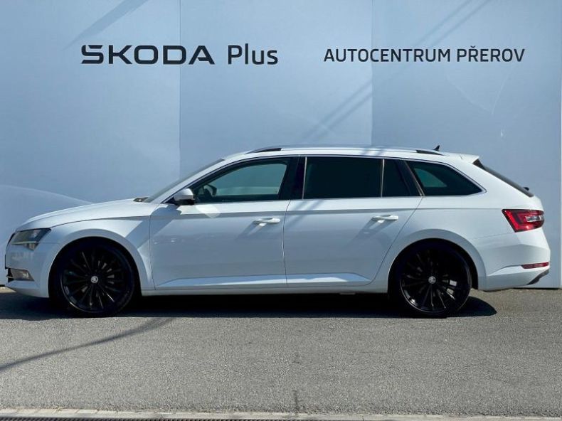 Škoda Superb - hlavní fotka