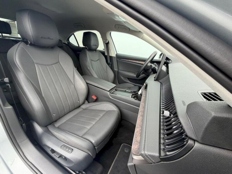 Škoda Superb - hlavní fotka