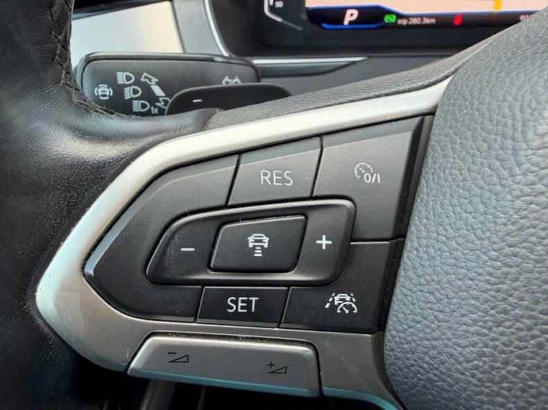 Volkswagen Passat - hlavní fotka