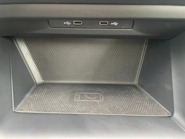 Volkswagen Golf - hlavní fotka