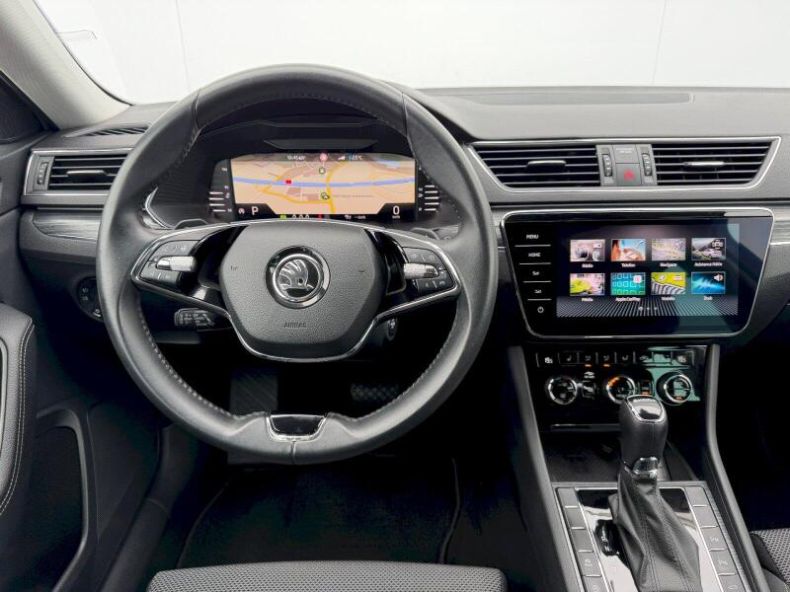 Škoda Superb - hlavní fotka