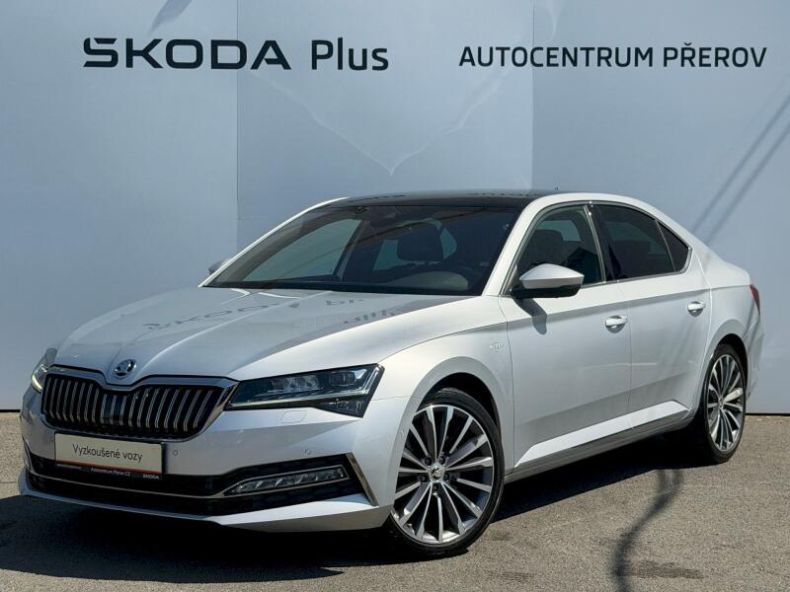 Škoda Superb - hlavní foto