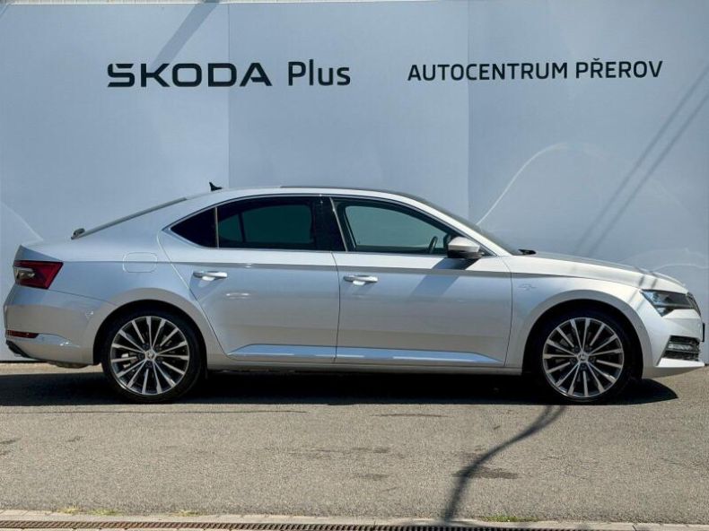 Škoda Superb - hlavní fotka
