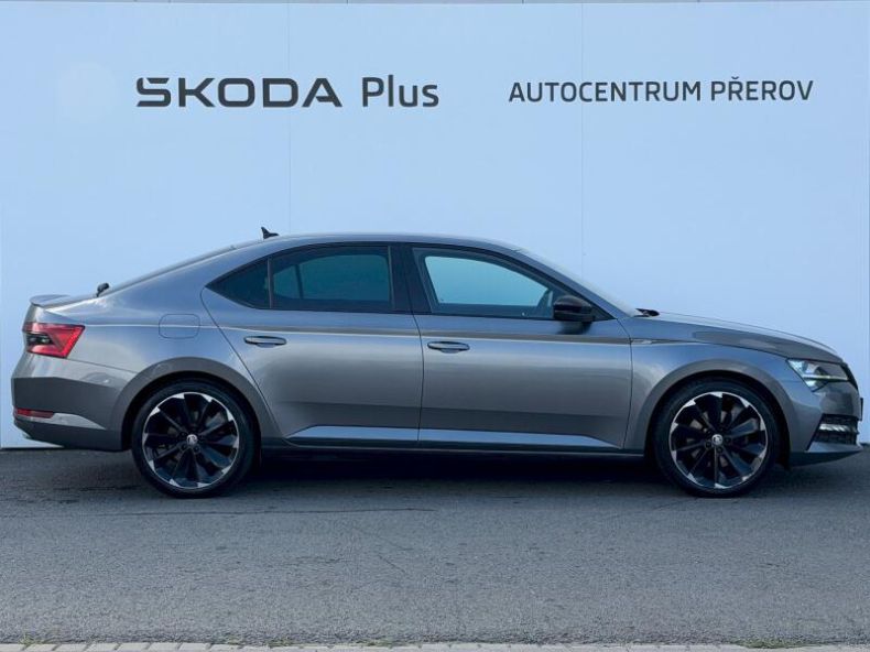 Škoda Superb - hlavní fotka