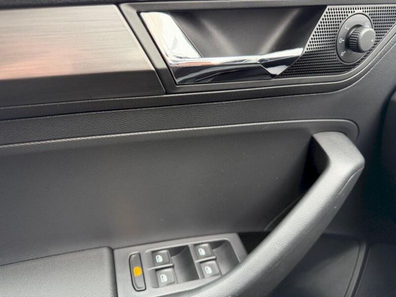 Škoda Rapid - hlavní fotka