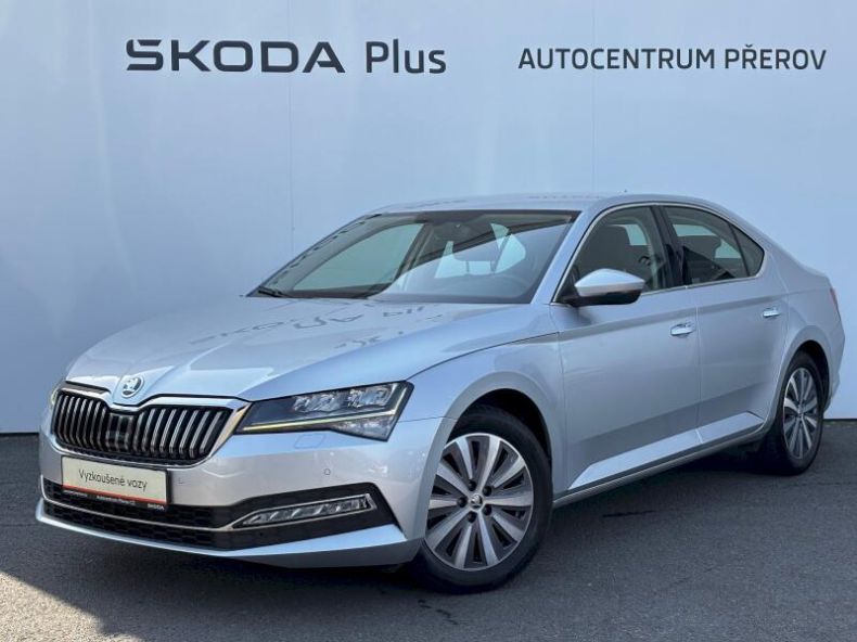 Škoda Superb - hlavní foto