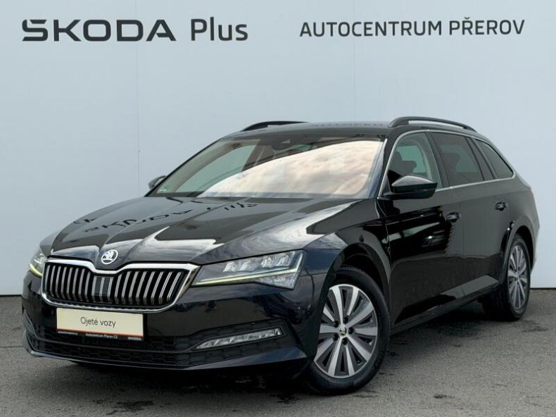 Škoda Superb - hlavní foto