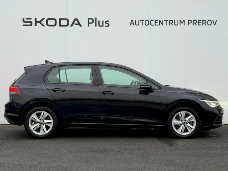 Volkswagen Golf - hlavní fotka