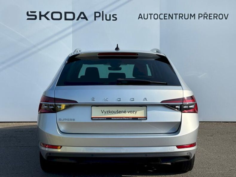 Škoda Superb - hlavní fotka