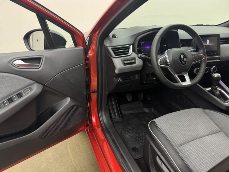 Renault Clio - hlavní fotka