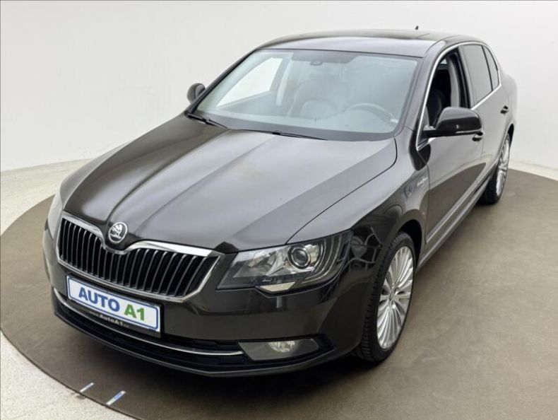 Škoda Superb - hlavní fotka inzerátu