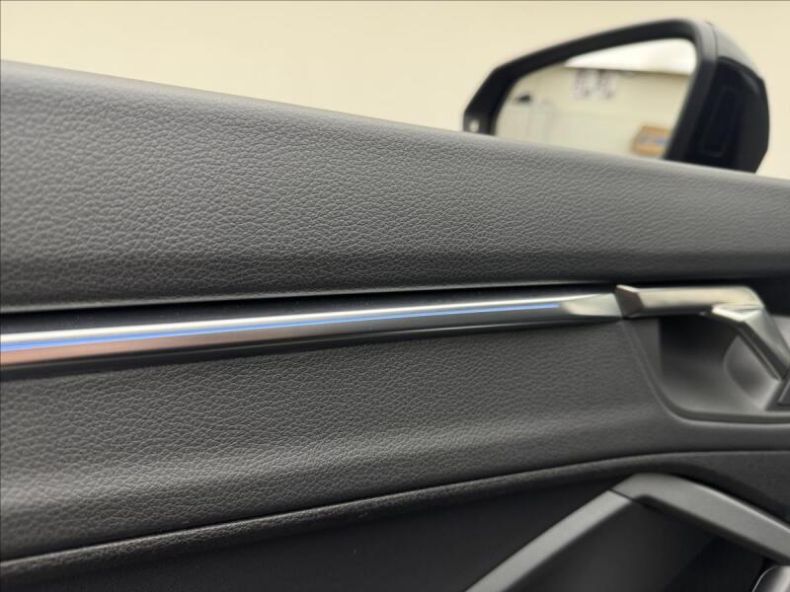 Audi Q3 - hlavní fotka