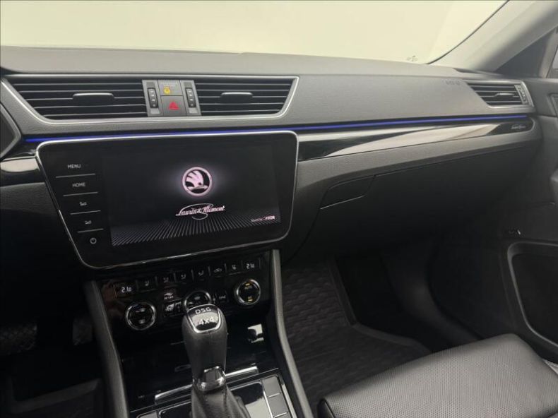 Škoda Superb - hlavní fotka