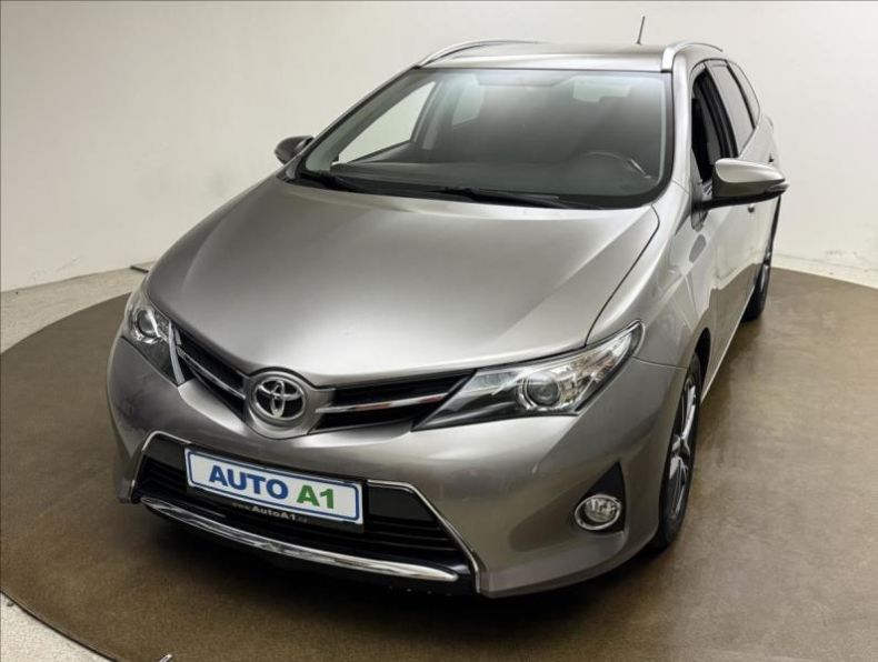 Toyota Auris - hlavní fotka inzerátu