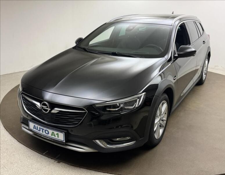 Opel Insignia - hlavní foto