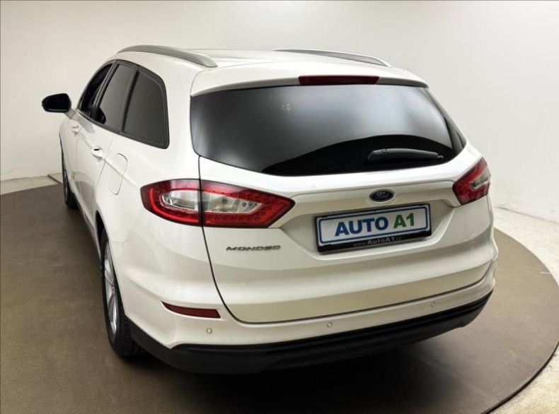 Ford Mondeo - hlavní fotka