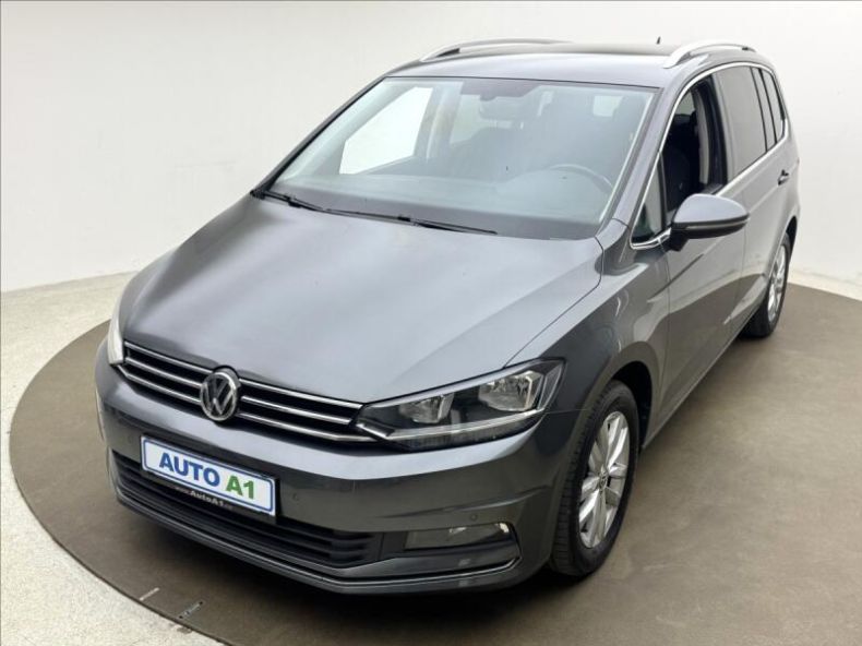 Volkswagen Touran - hlavní fotka inzerátu