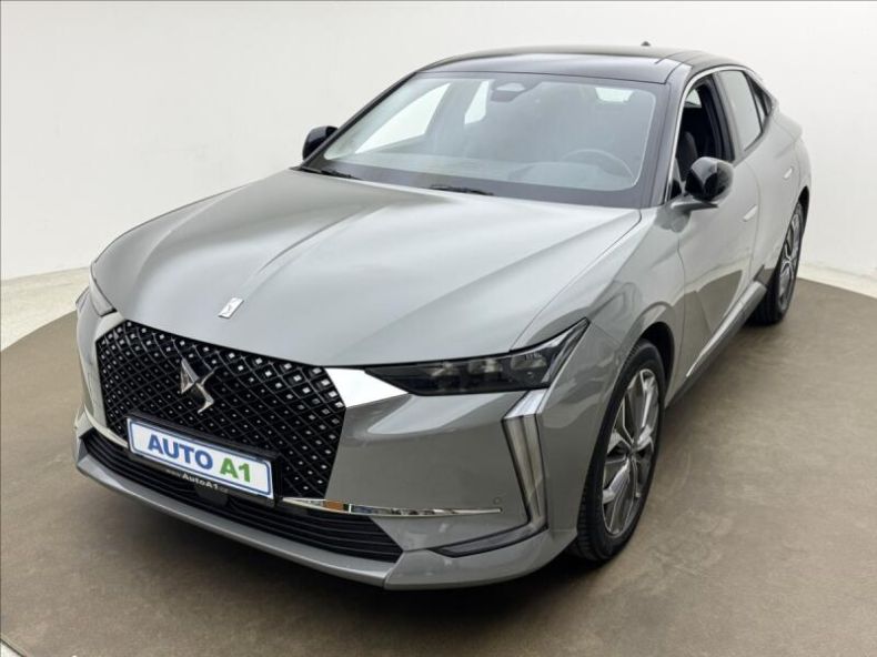 DS Automobiles DS4 - hlavní foto