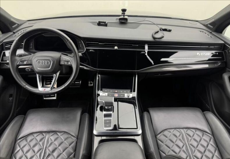 Audi SQ7 - hlavní fotka