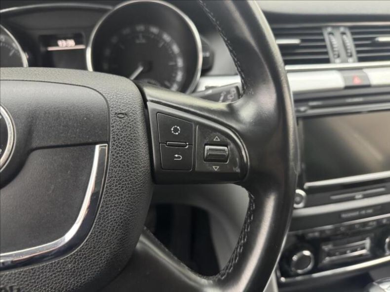 Škoda Superb - hlavní fotka