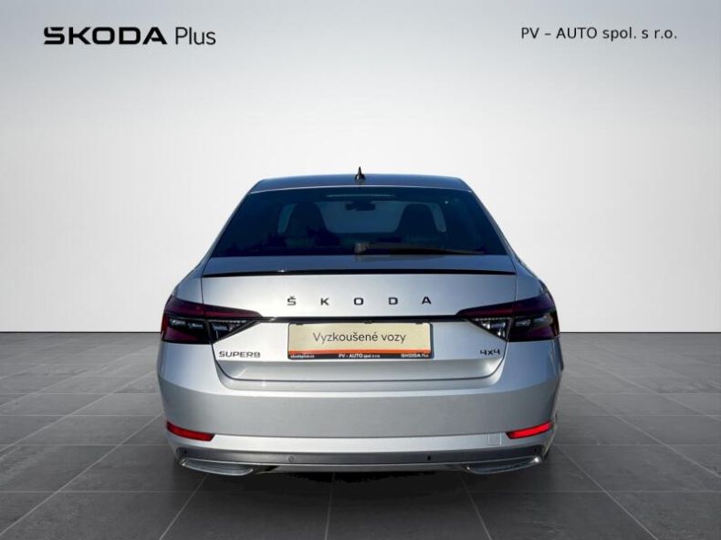 Škoda Superb - hlavní fotka