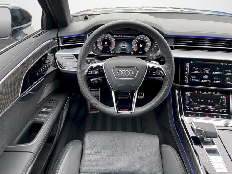 Audi A8 - hlavní fotka