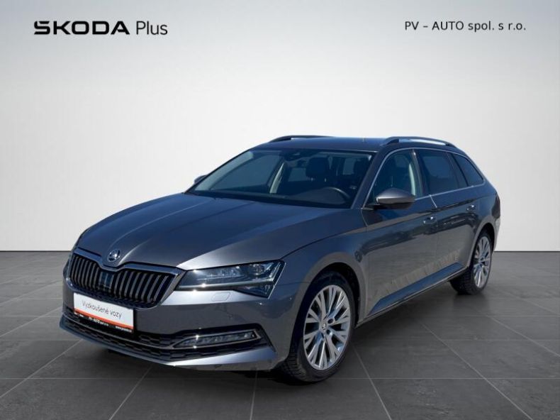 Škoda Superb - hlavní foto
