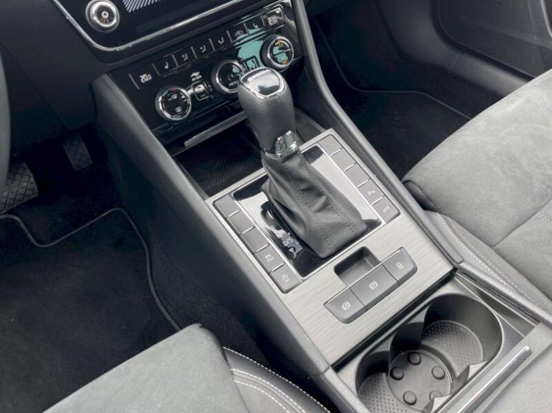 Škoda Superb - hlavní fotka