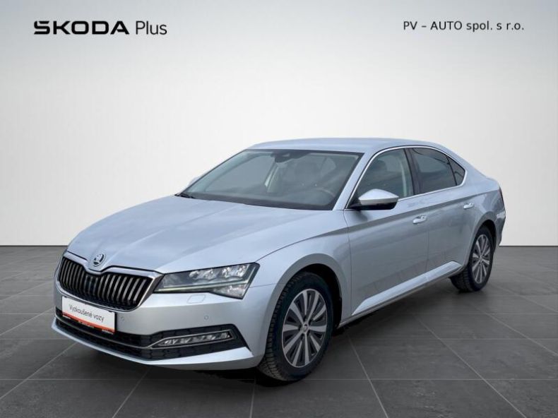 Škoda Superb - hlavní foto