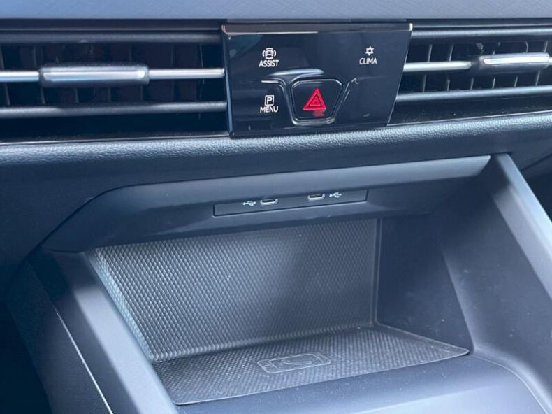 Volkswagen Golf - hlavní fotka