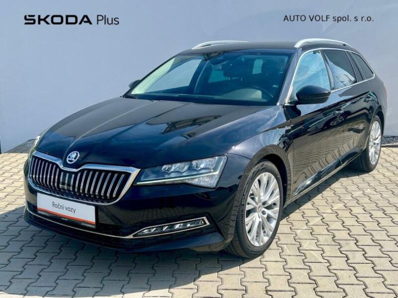 Škoda Superb - hlavní foto