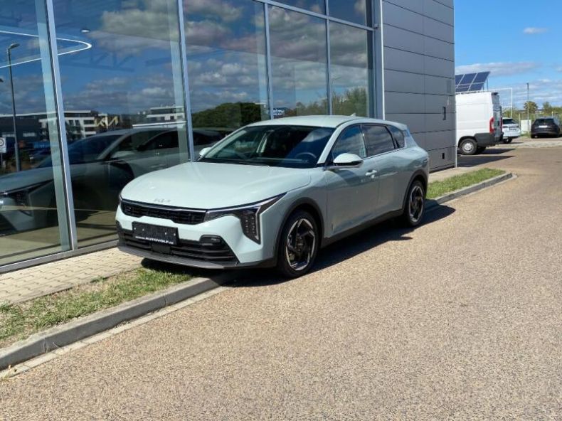 Kia K4 - hlavní foto