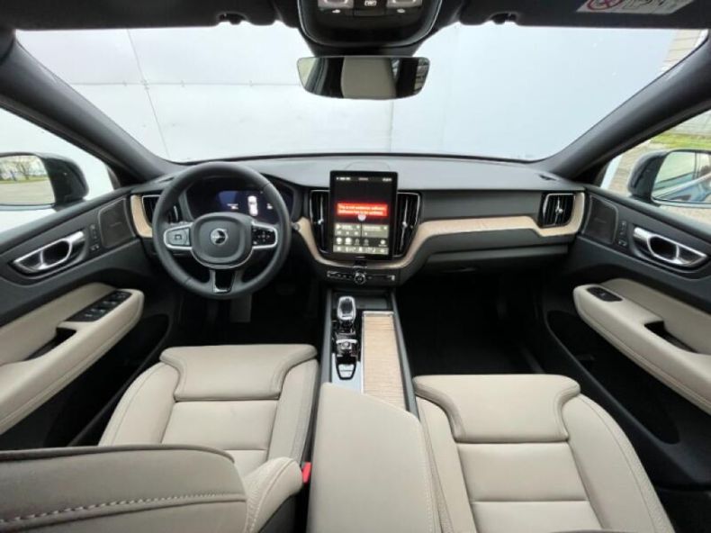 Volvo XC60 - hlavní fotka