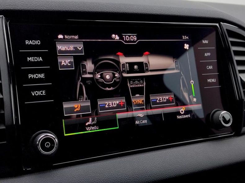 Škoda Karoq - hlavní fotka