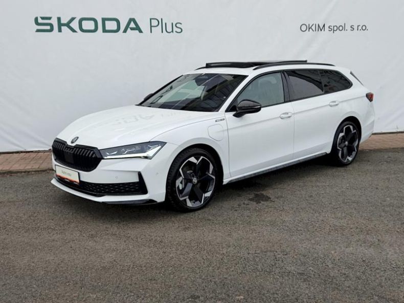 Škoda Superb - hlavní foto