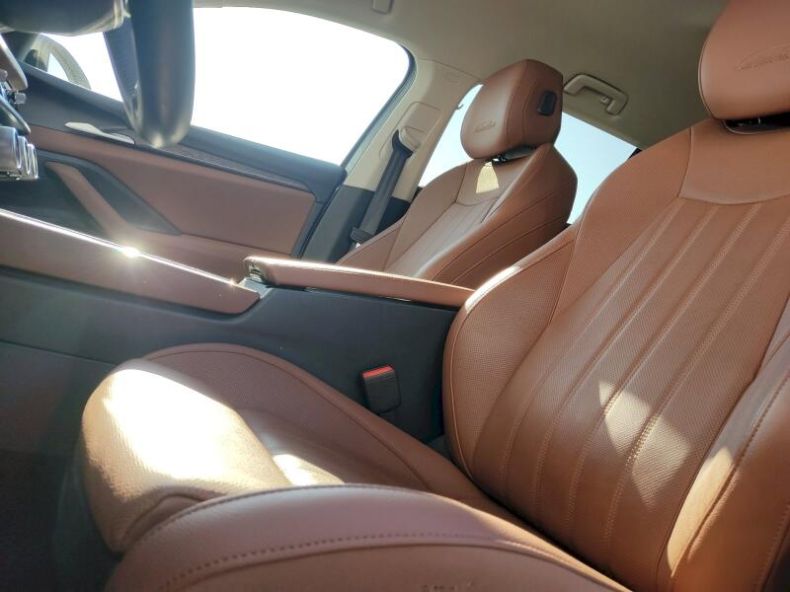 Škoda Superb - hlavní fotka
