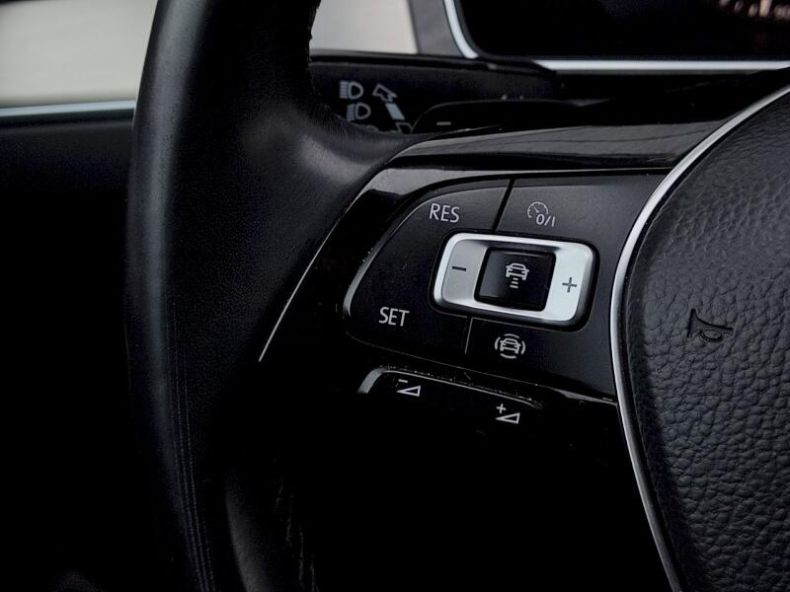 Volkswagen Passat - hlavní fotka