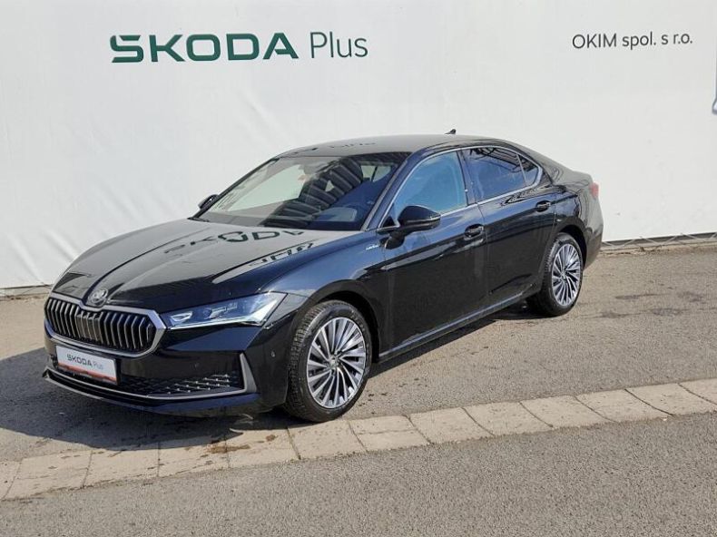 Škoda Superb - hlavní foto