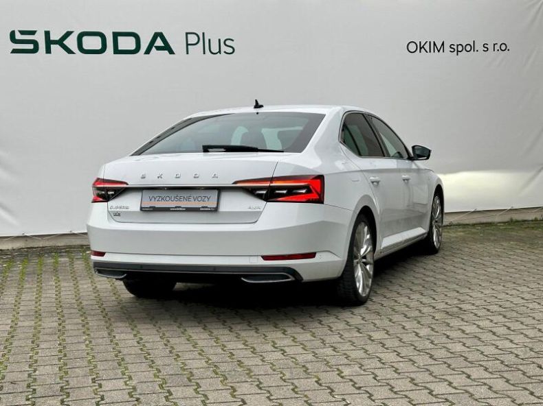 Škoda Superb - hlavní fotka