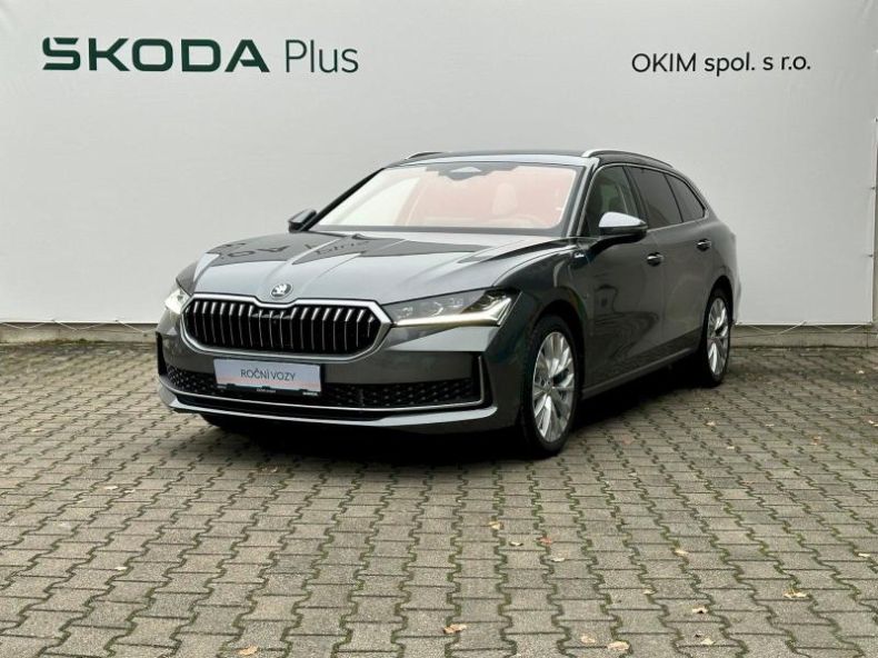 Škoda Superb - hlavní foto