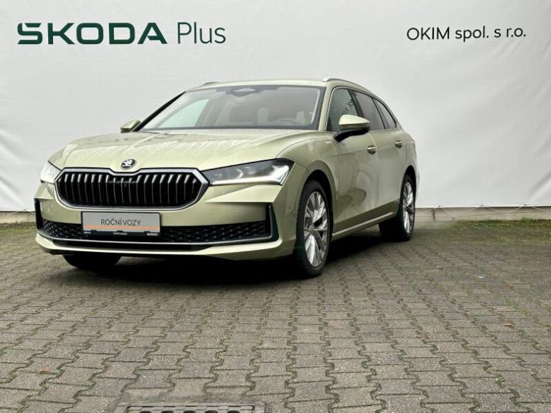 Škoda Superb - hlavní foto