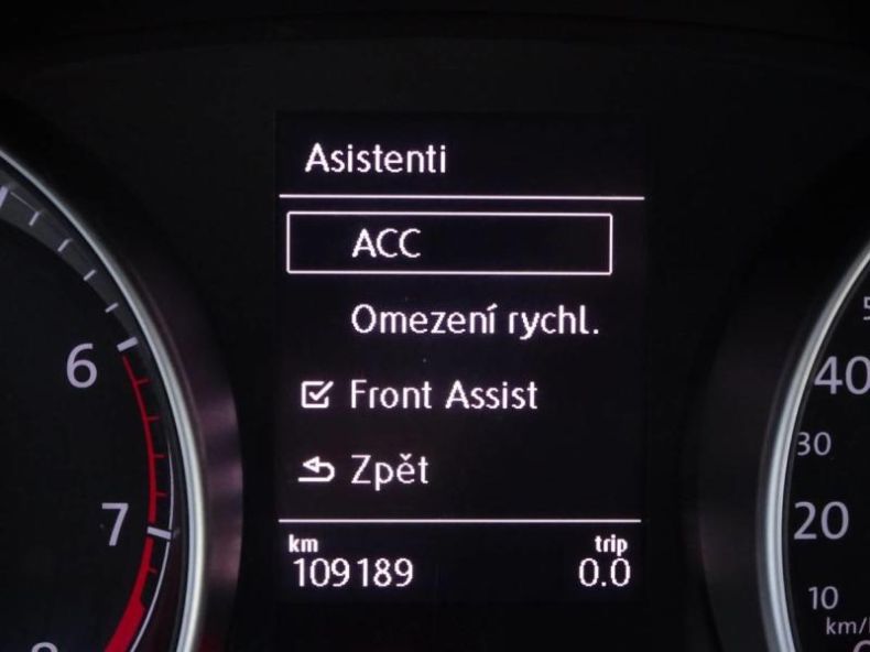 Volkswagen Golf - hlavní fotka