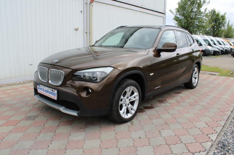 BMW X1 - hlavní foto