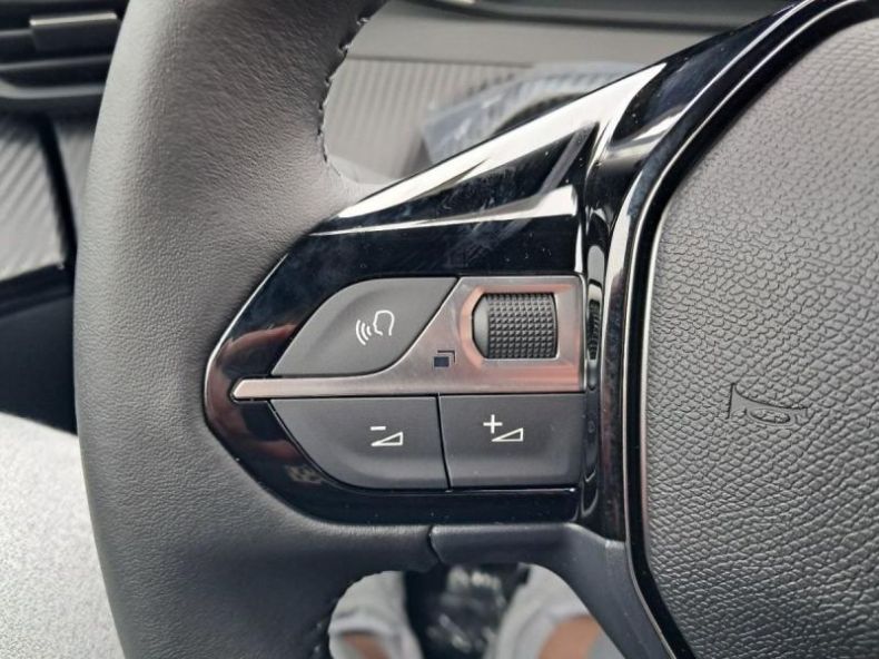 Peugeot 2008 - hlavní fotka