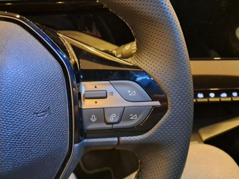 Peugeot 308 - hlavní fotka