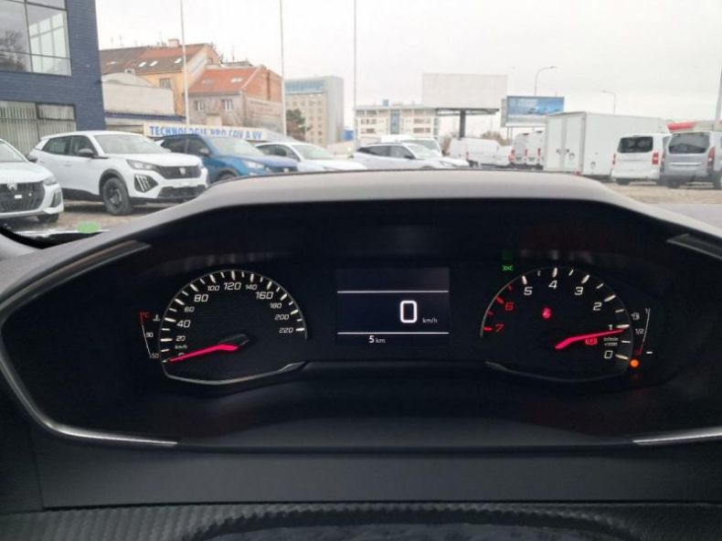 Peugeot 2008 - hlavní fotka