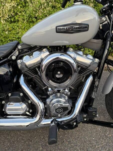 Harley-Davidson FXBBS Street Bob S 114 - hlavní fotka