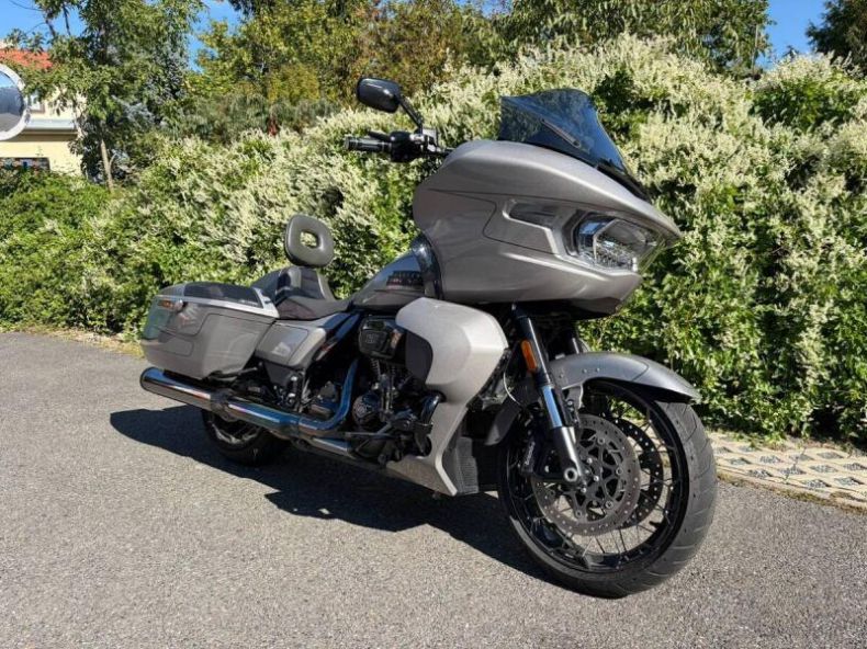 Harley-Davidson Road Glide - hlavní fotka inzerátu